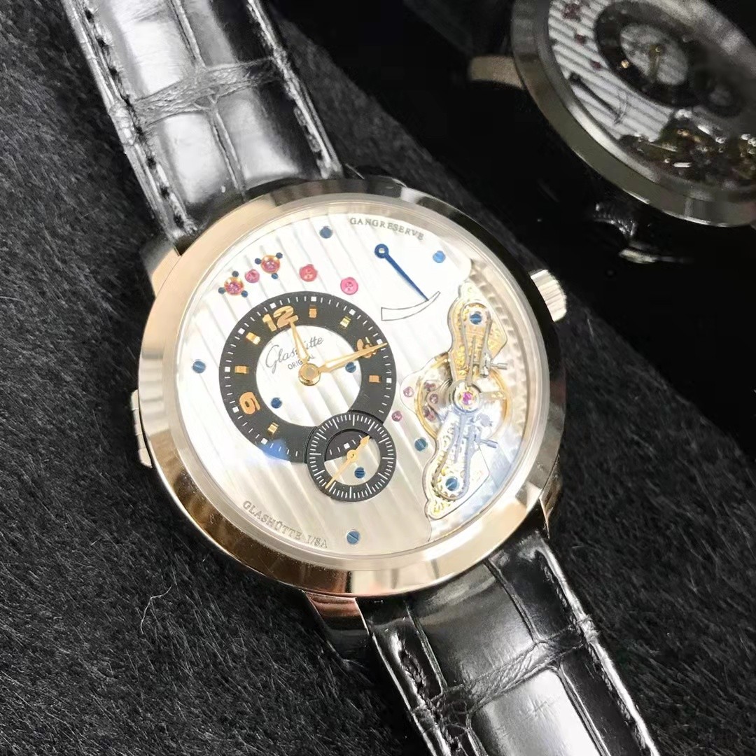 腾龙公司在线客服【微信-3362996】腾龙网络科技有限公司，为一家专业的成都网站建设公司，基于以互联网开发设计为主的专业型网络技术公司，是专业从事网站建设、网站开发、软件开发、网页设计、Flash动画、平面广告设计、多媒体设计、SEO等业务的互联网应用服务商